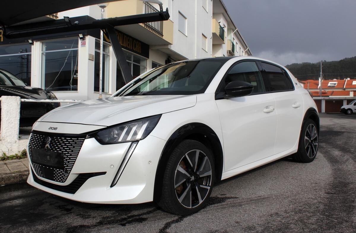 PEUGEOT 208 e- 50 kWh Active Pack