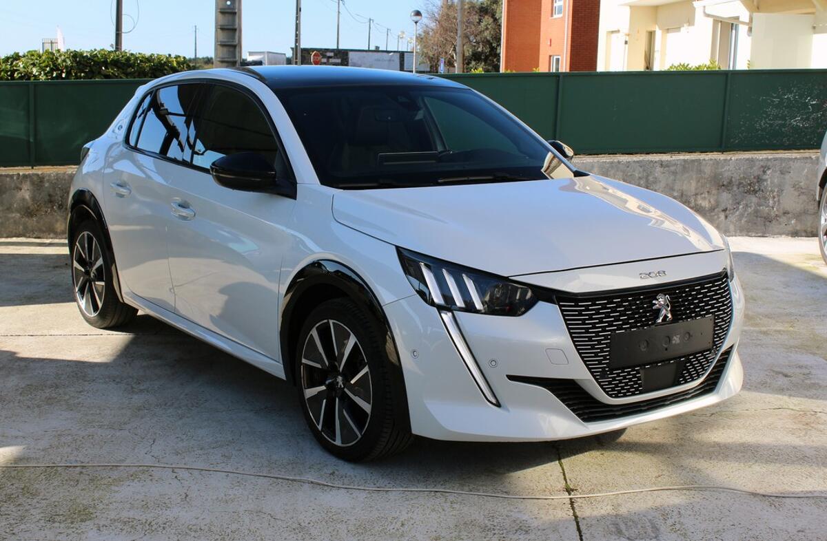 PEUGEOT 208 e- 50 kWh Active Pack