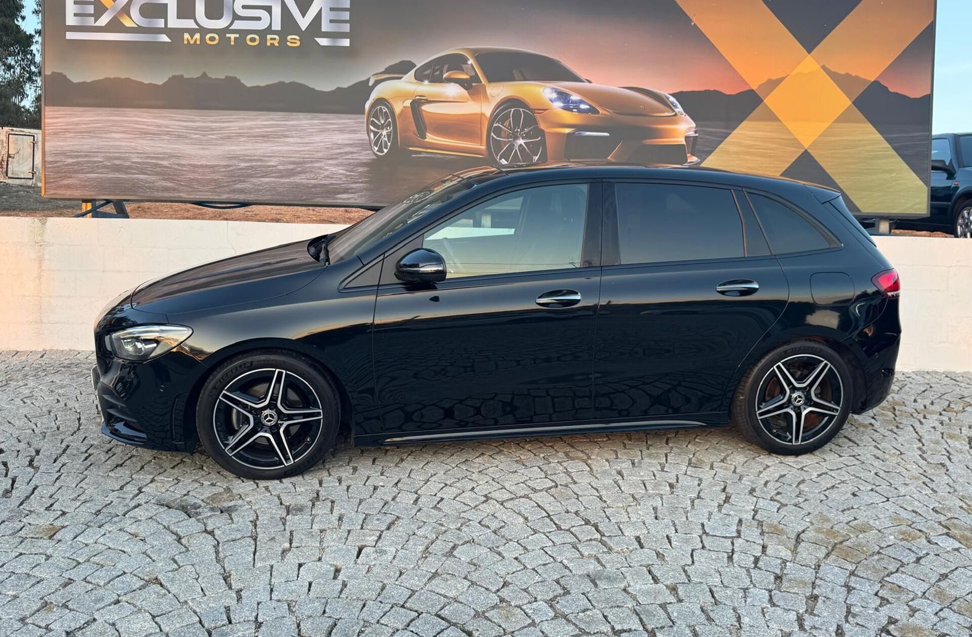 MERCEDES Classe B B 180 d AMG Line Aut.