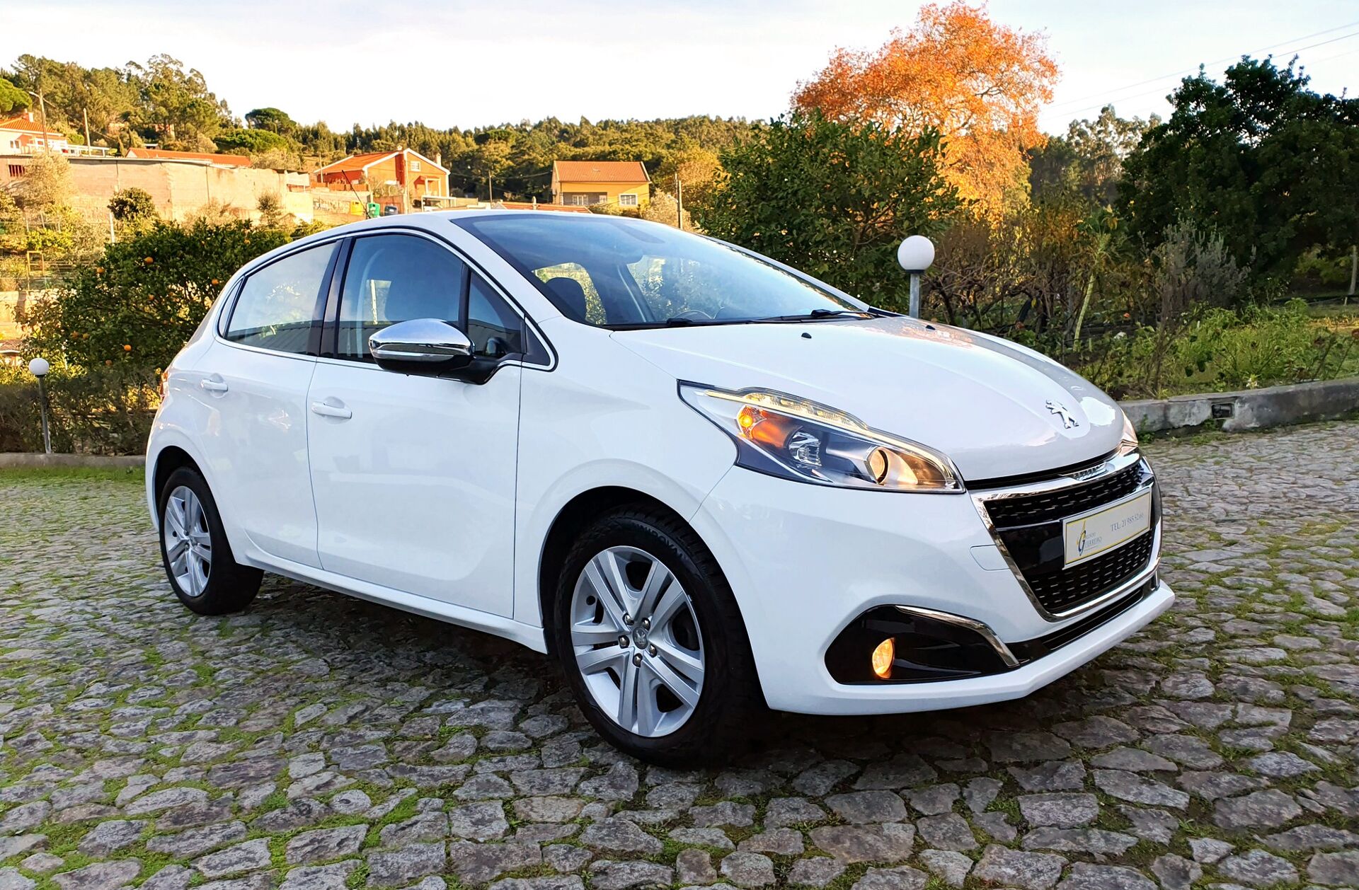 PEUGEOT 208 1.2 PureTech Allure