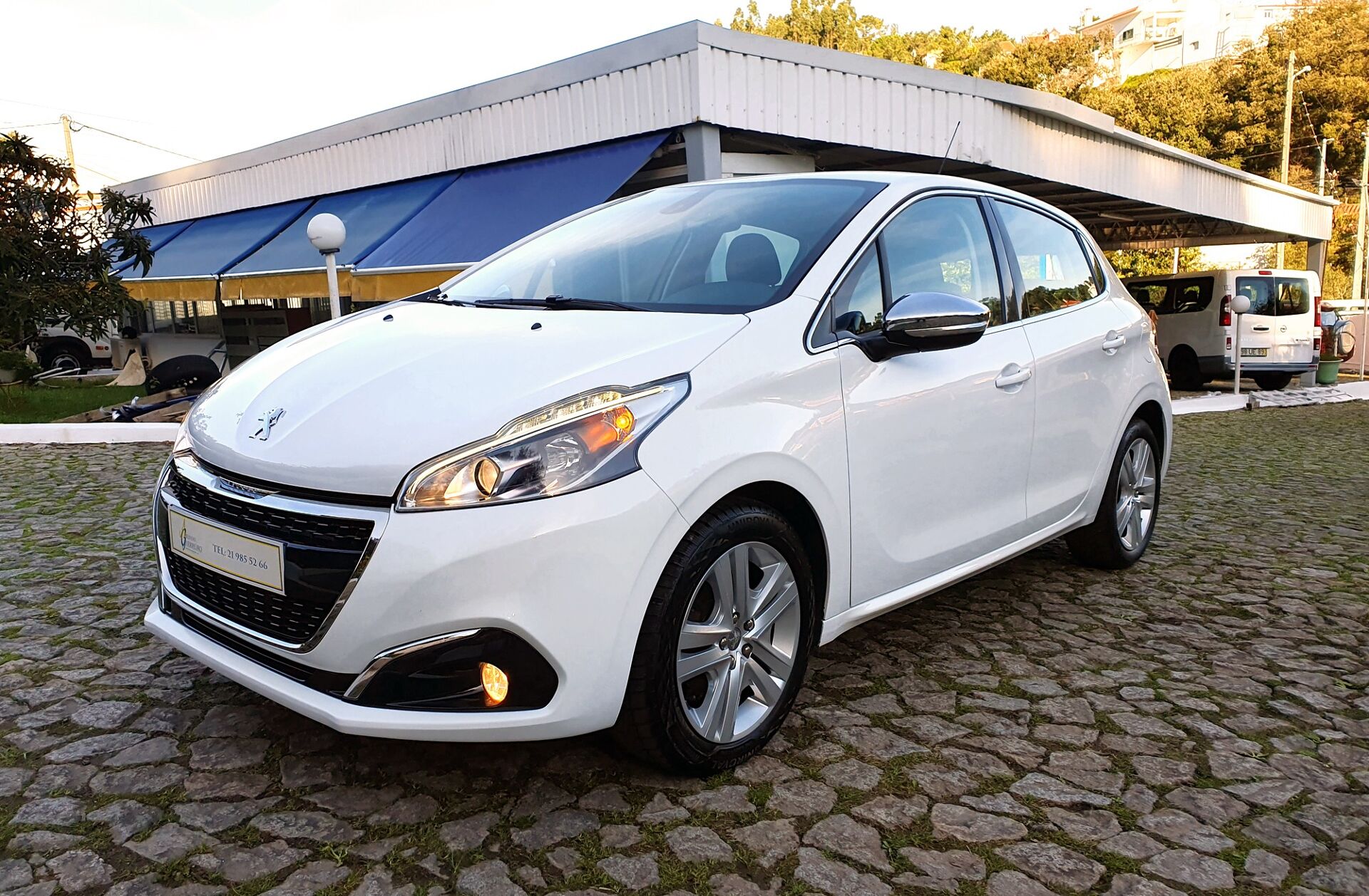 PEUGEOT 208 1.2 PureTech Allure