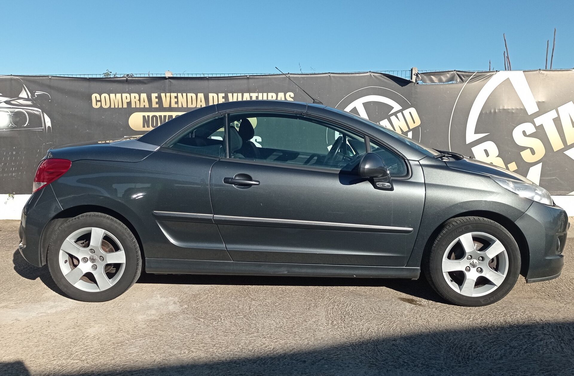 PEUGEOT 207 CC 1.6 HDi FAP Sport