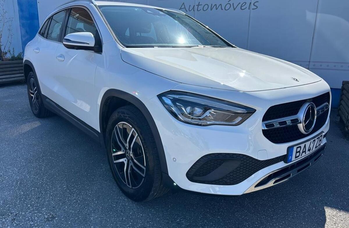 MERCEDES Classe GLA GLA 250 e Progressive