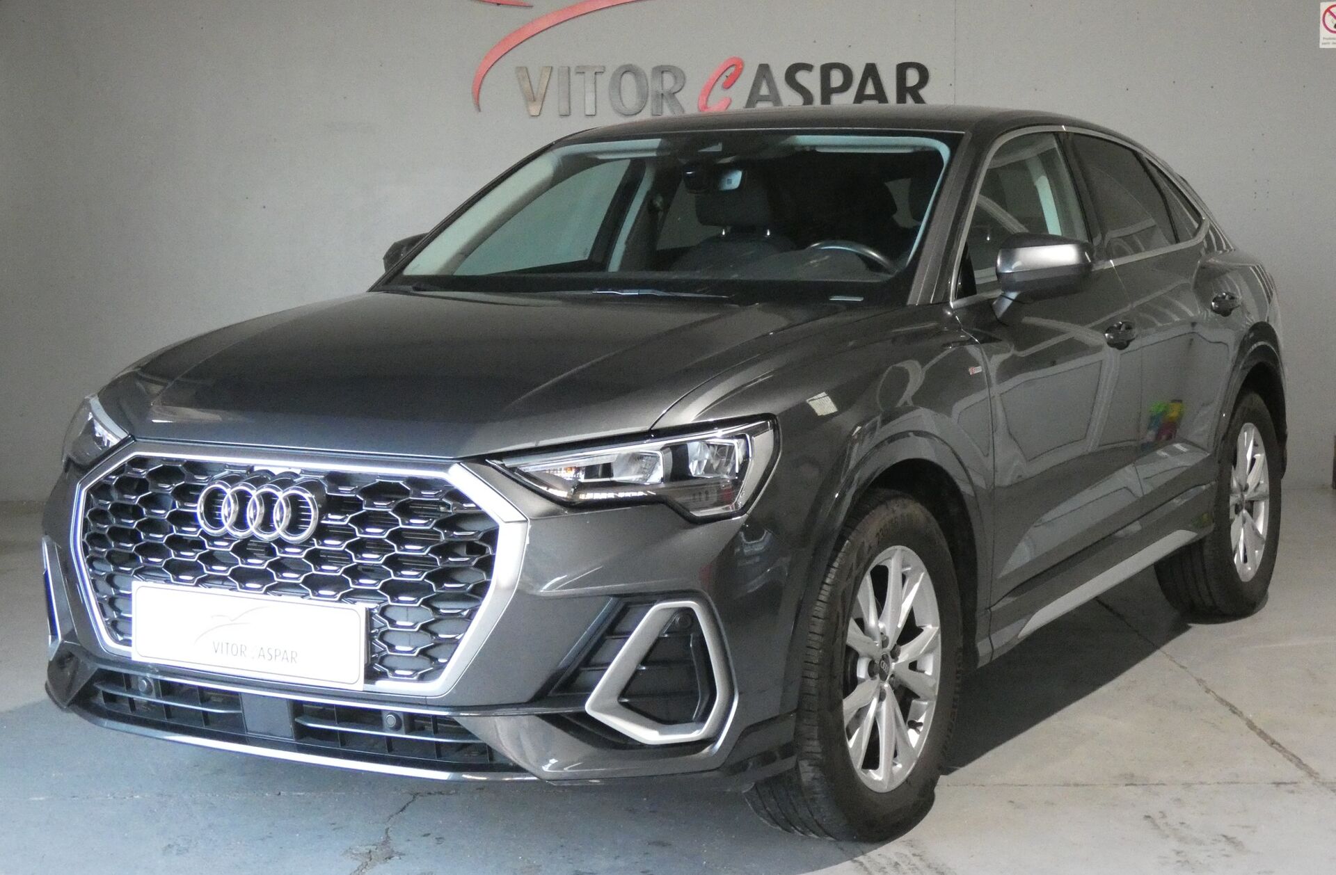 AUDI Q3 35 TDI S line S tronic