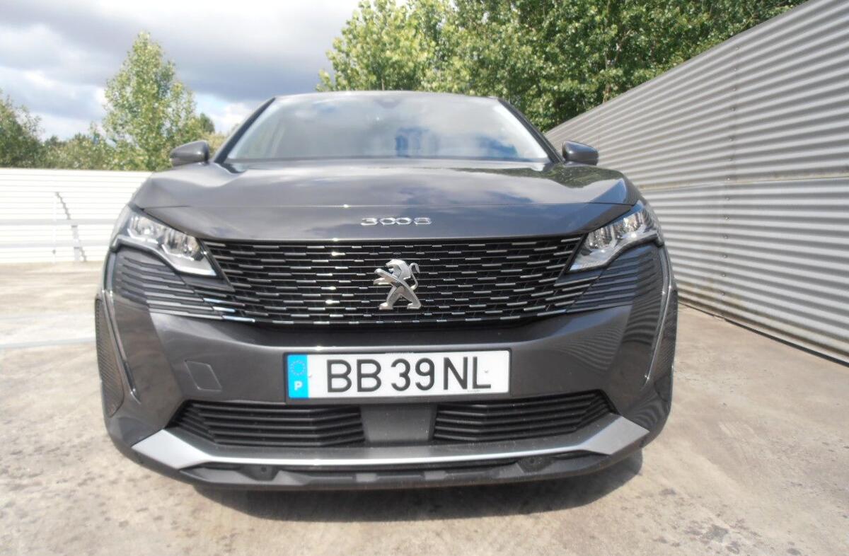 PEUGEOT 3008 1.2 PureTech Allure Pack EAT8