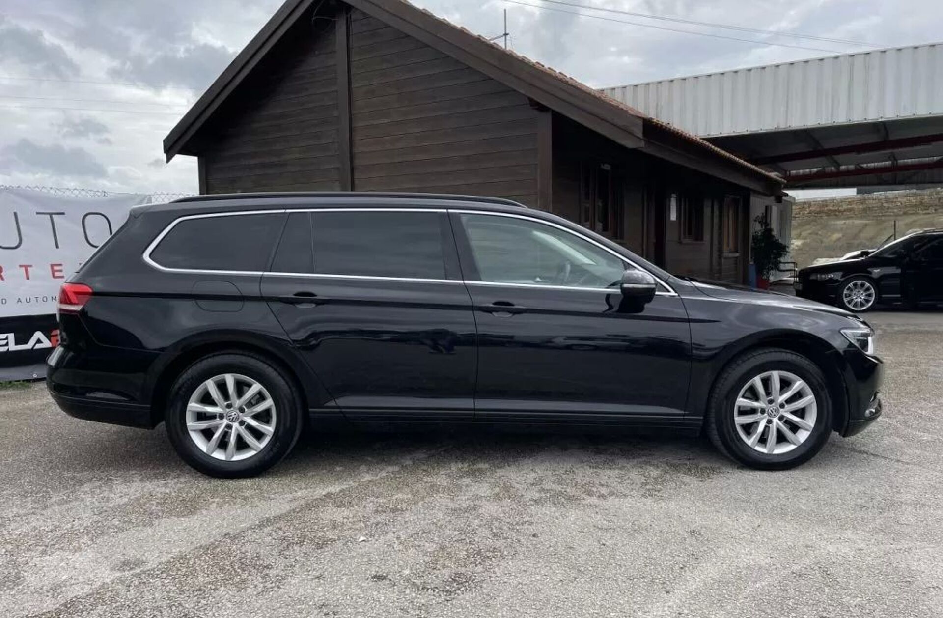 VOLKSWAGEN Passat V. 2.0 TDi Business Package DSG