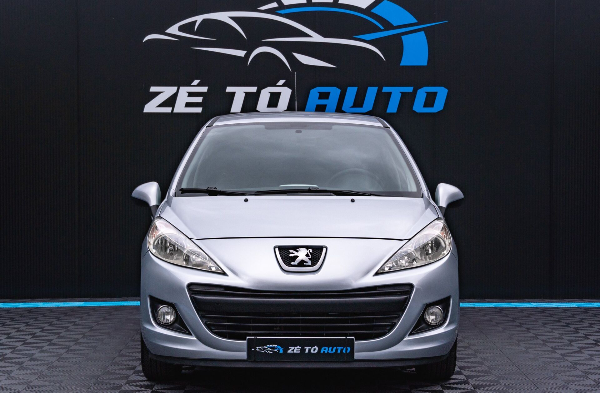 PEUGEOT 207 1.4 HDi Sport