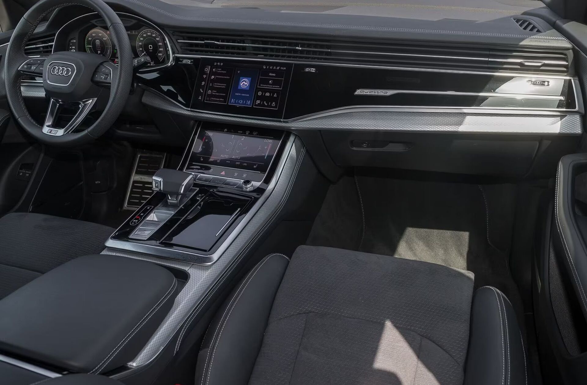 AUDI Q8 55 TFSIe quattro Tiptronic