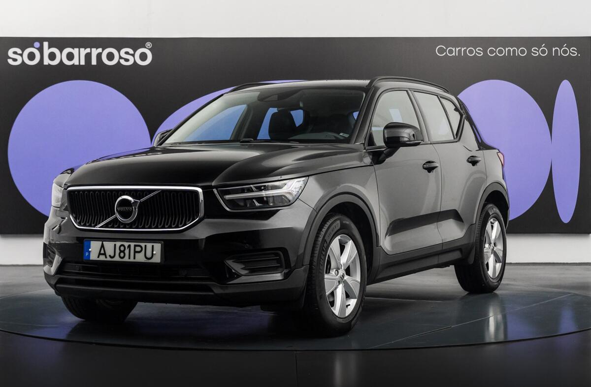 VOLVO XC40 1.5 T2 Momentum Core