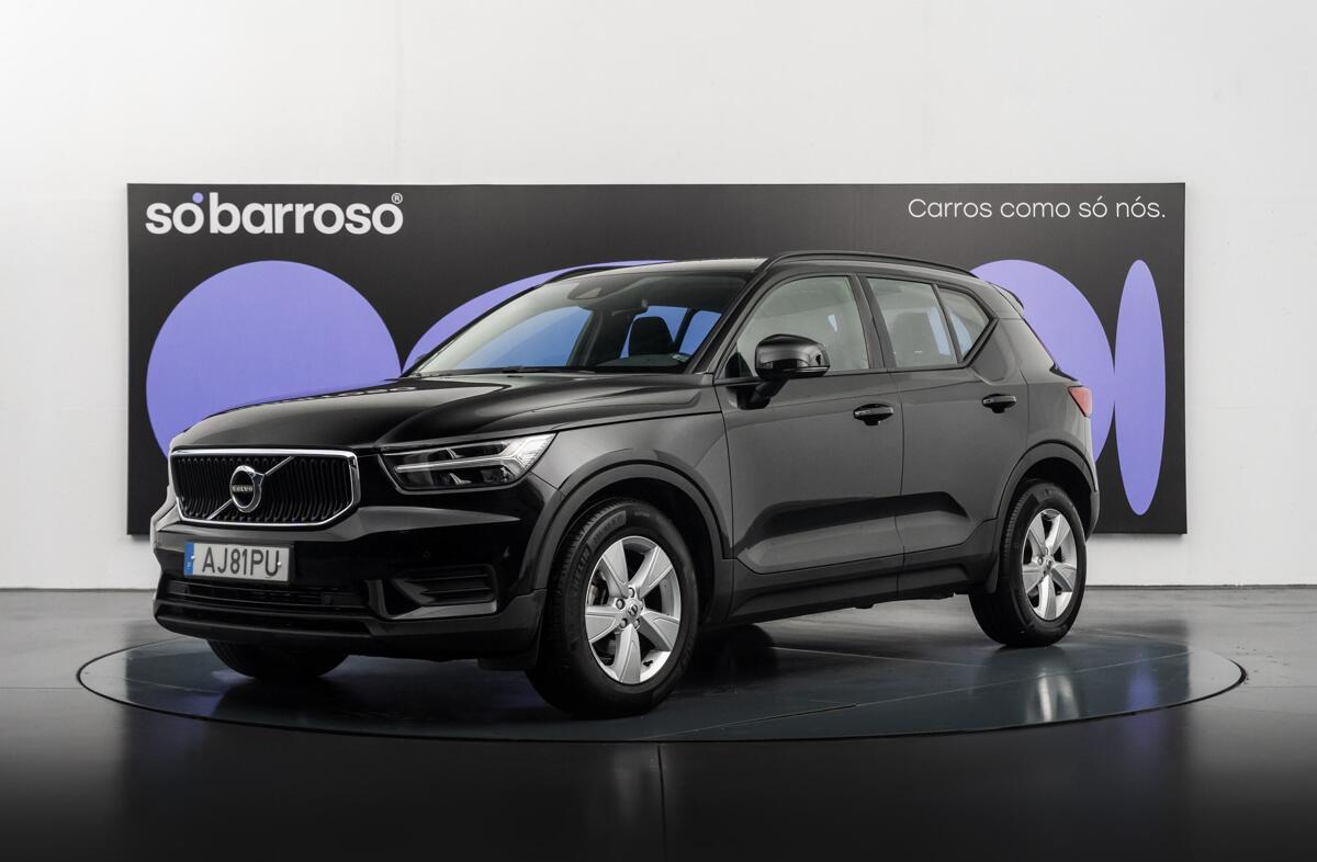VOLVO XC40 1.5 T2 Momentum Core
