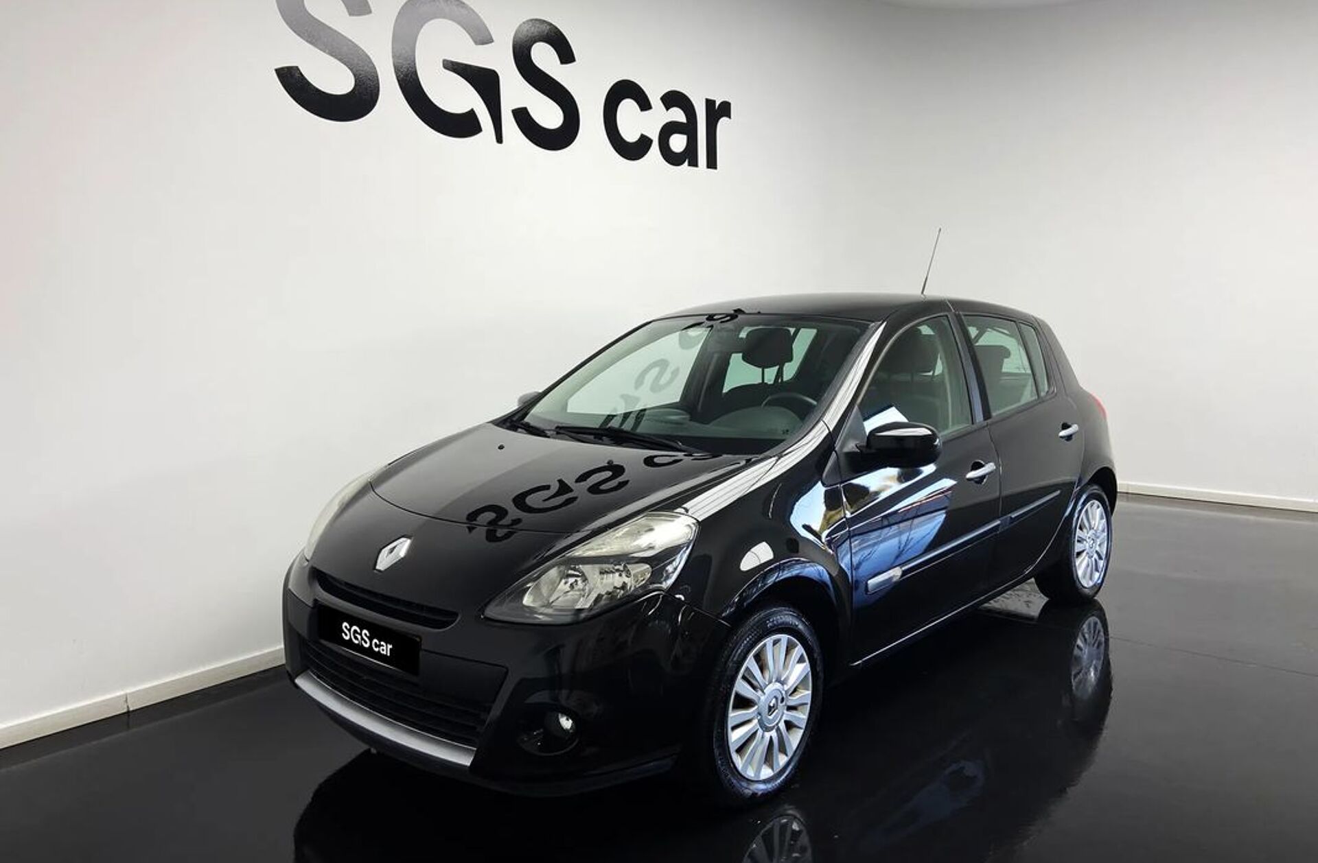 RENAULT Clio 1.2 16V Dynamique S