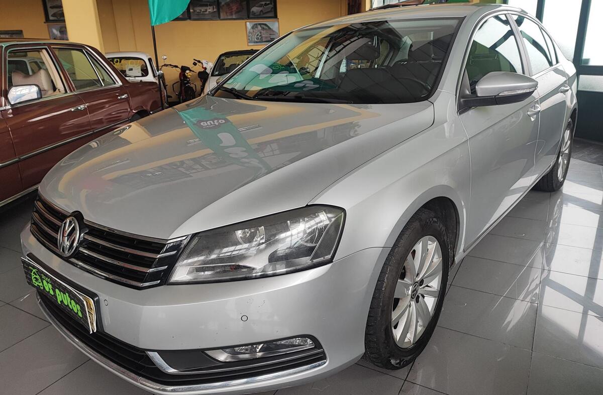 VOLKSWAGEN Passat 1.6 TDi Confortline