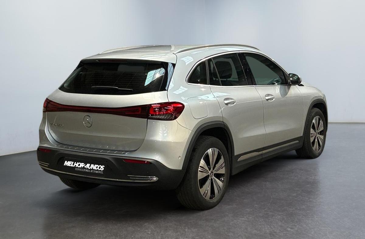 MERCEDES EQA 250+ Electric Art