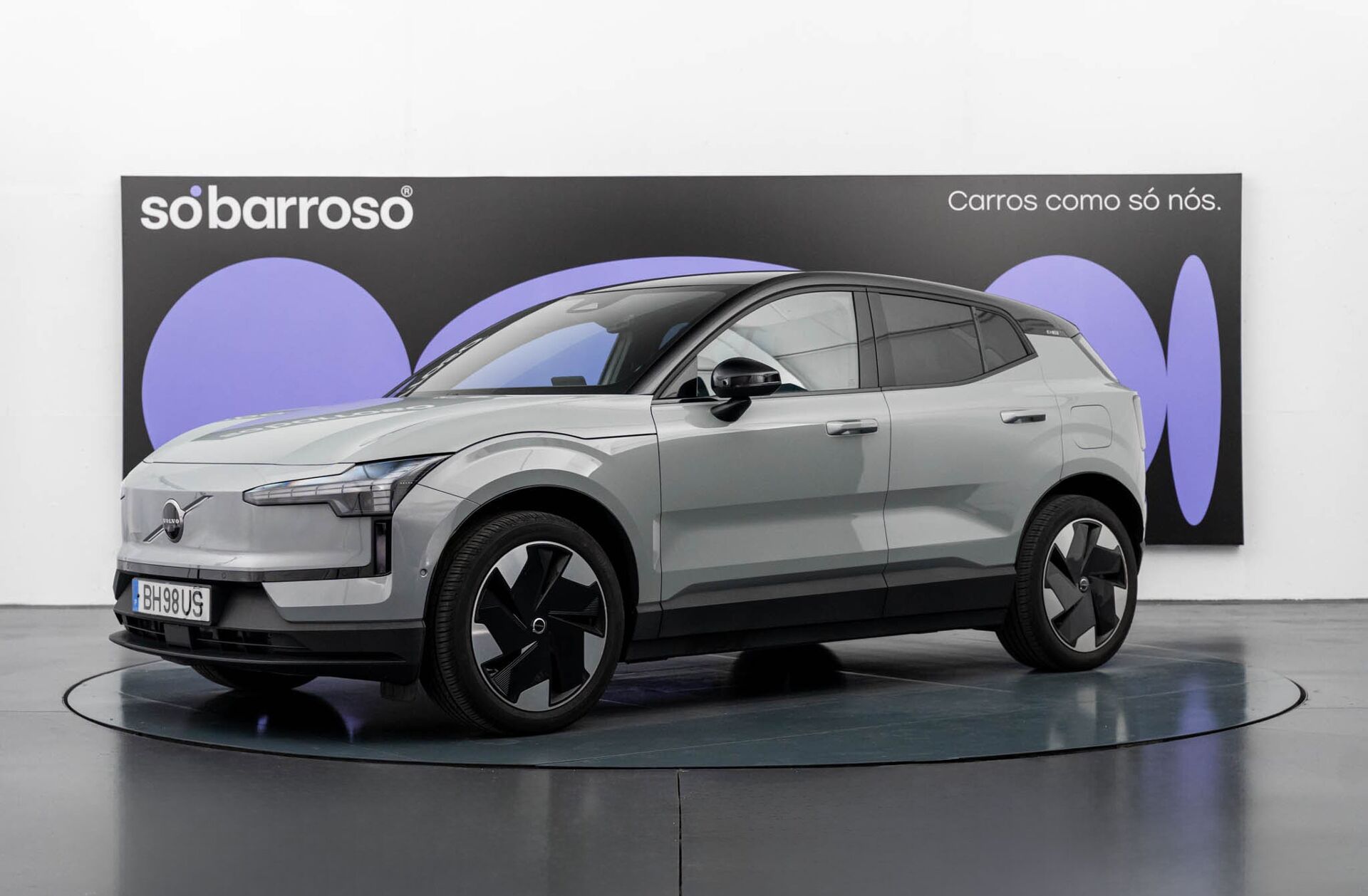 VOLVO EX30 69 kWh Single Motor Extended Range Ultra