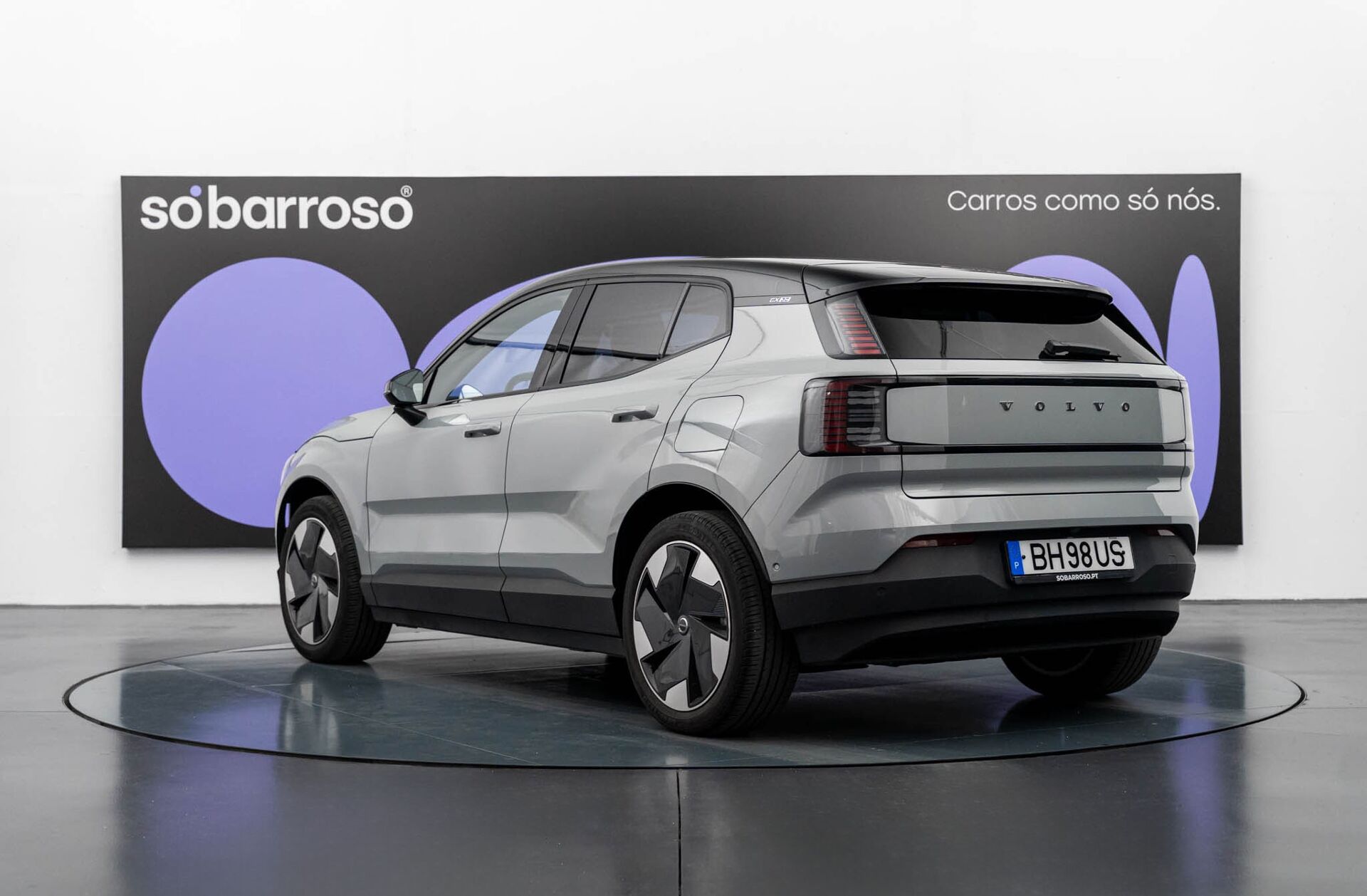 VOLVO EX30 69 kWh Single Motor Extended Range Ultra