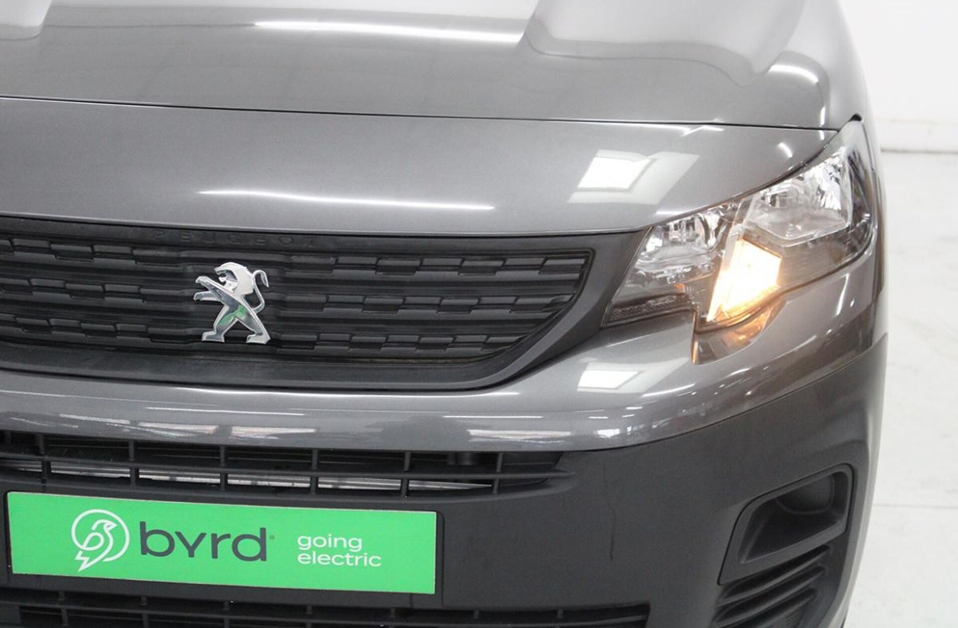 PEUGEOT Partner 1.5 BlueHDi Standard EAT8