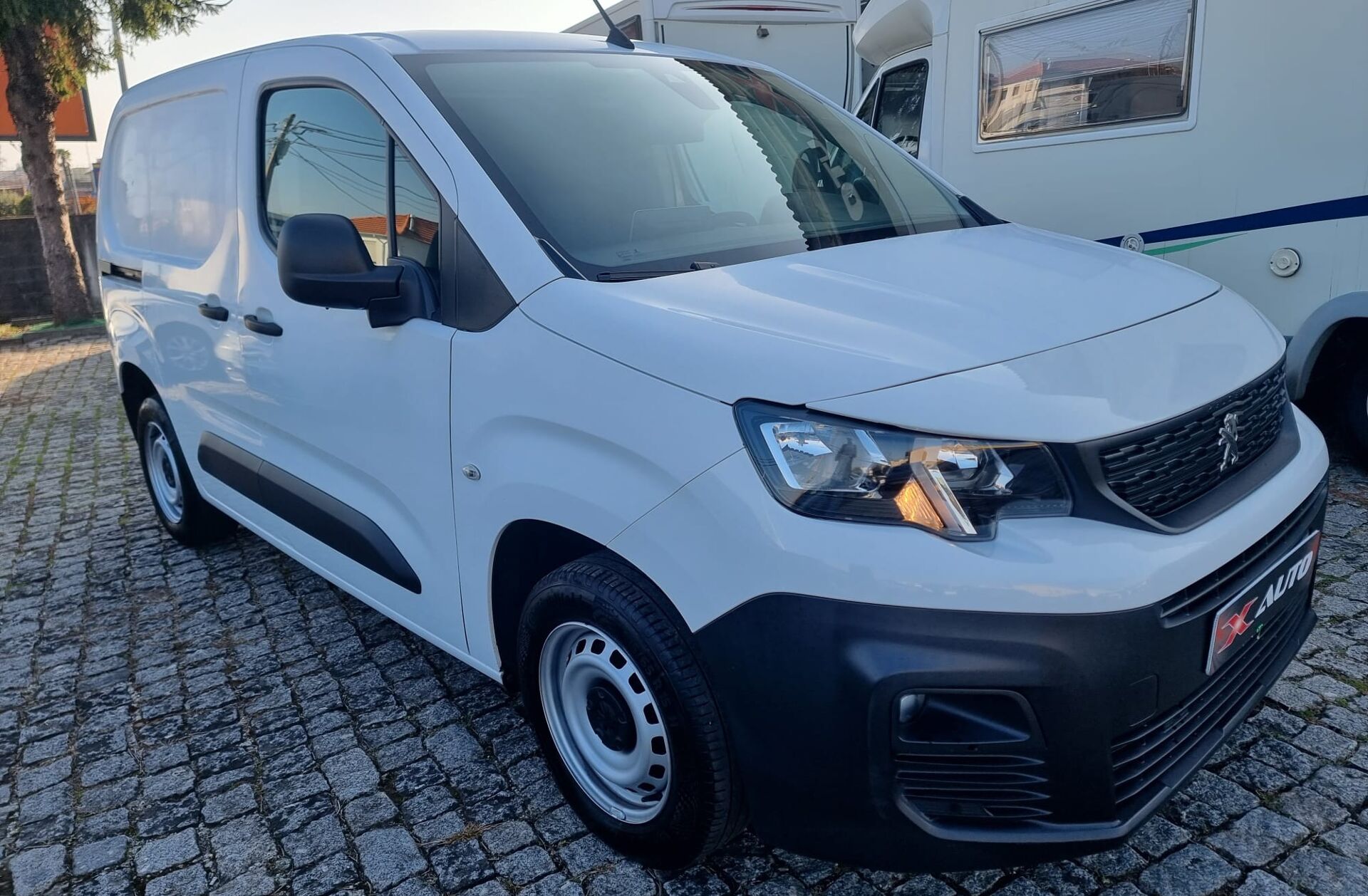 PEUGEOT Partner 1.5 BlueHDi Premium Standard