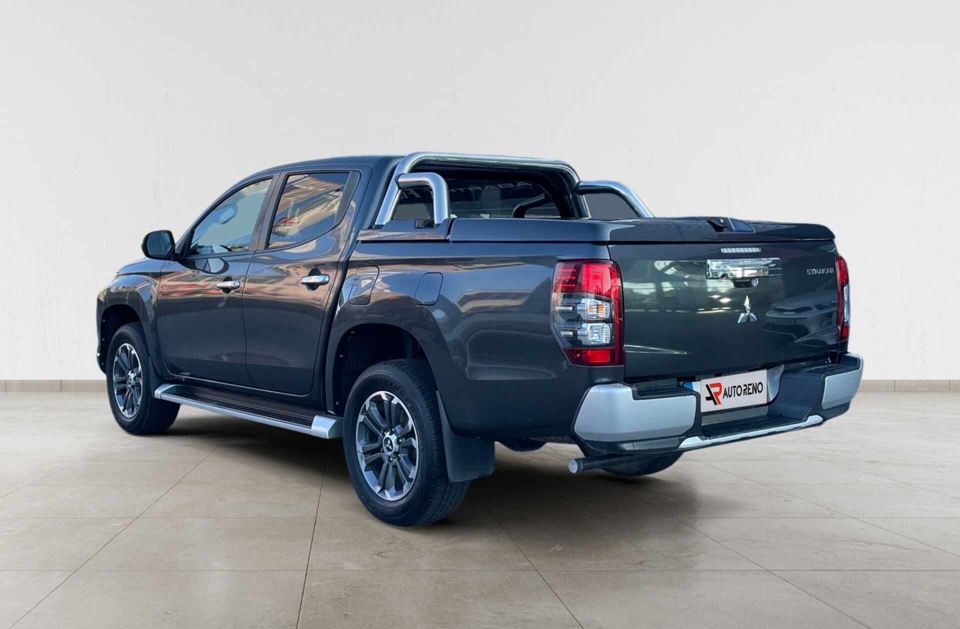 MITSUBISHI L 200 2.3 DI-D Strakar CD Connect Edition 4WD