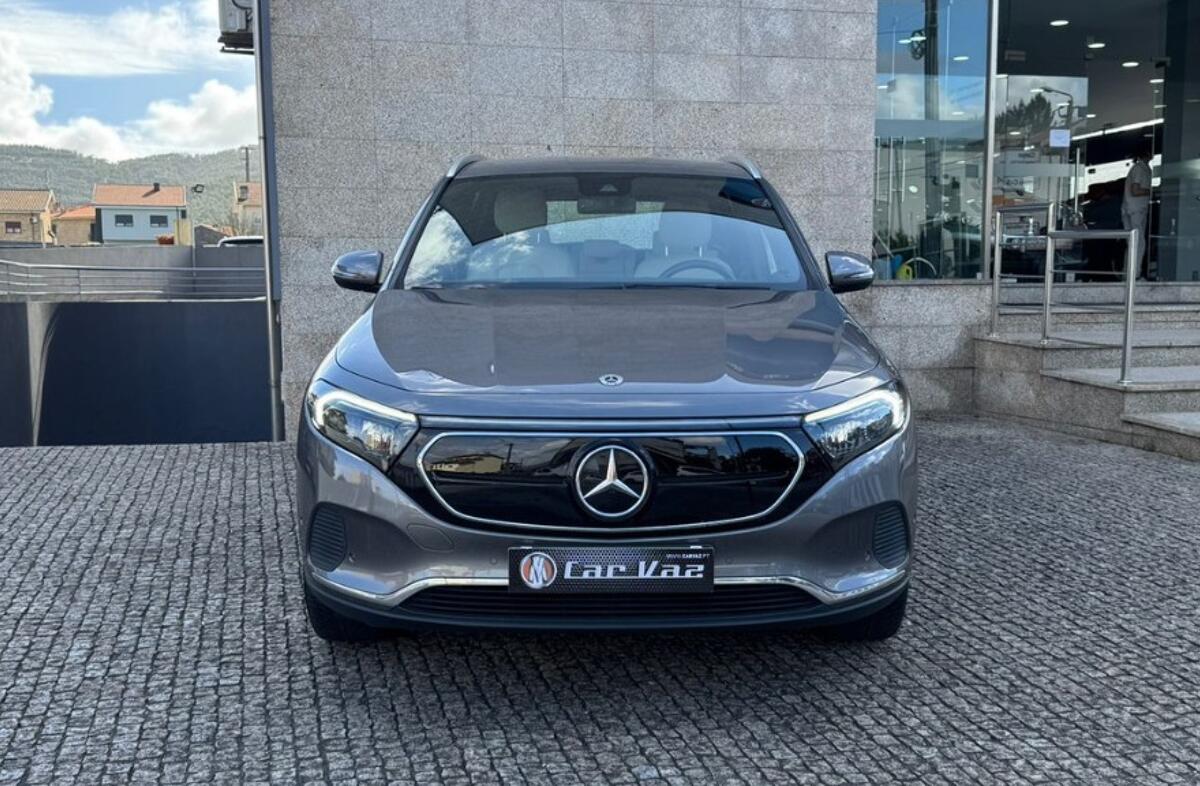 MERCEDES EQA 250 Progressive