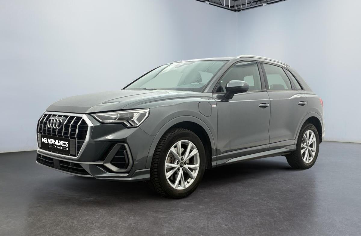 AUDI Q3 45 TFSIe S line S tronic