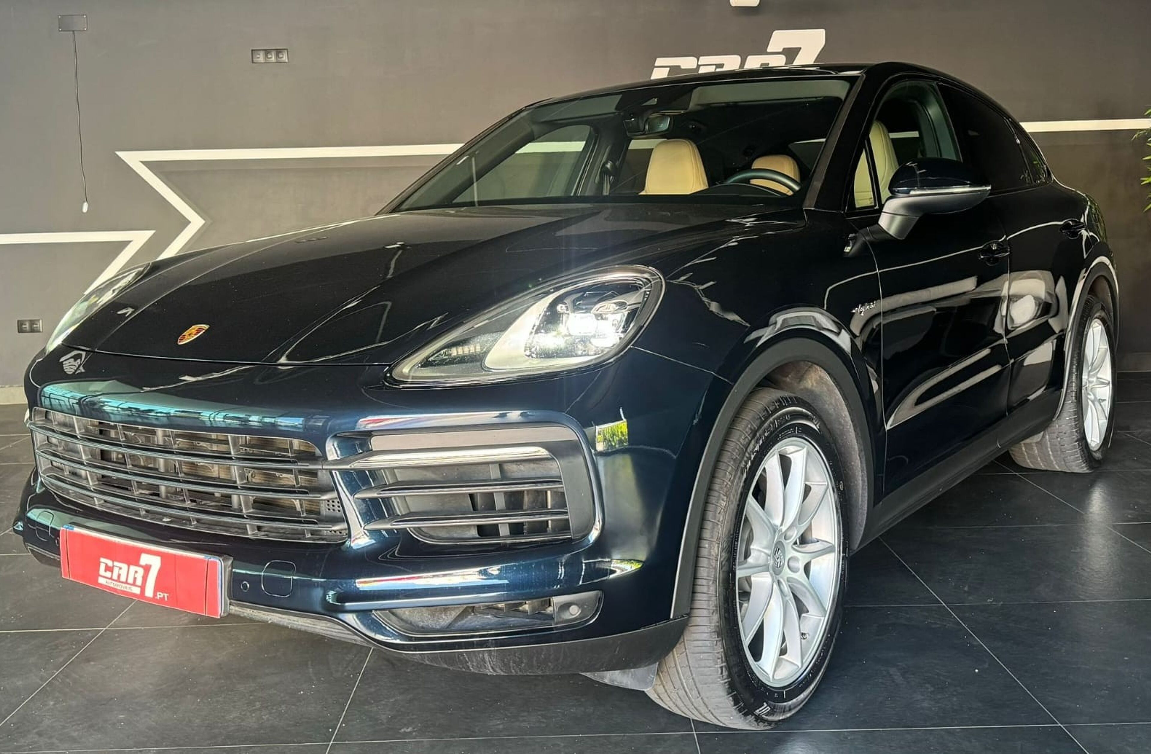 PORSCHE Cayenne Turbo S E-Hybrid