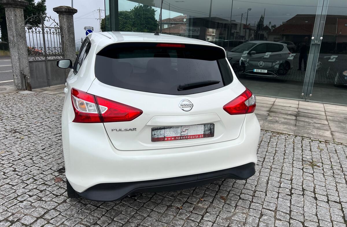 NISSAN Pulsar 1.2 DIG-T Tekna