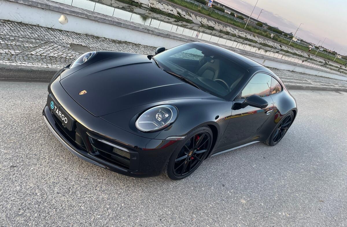 PORSCHE 911 Carrera 4S PDK