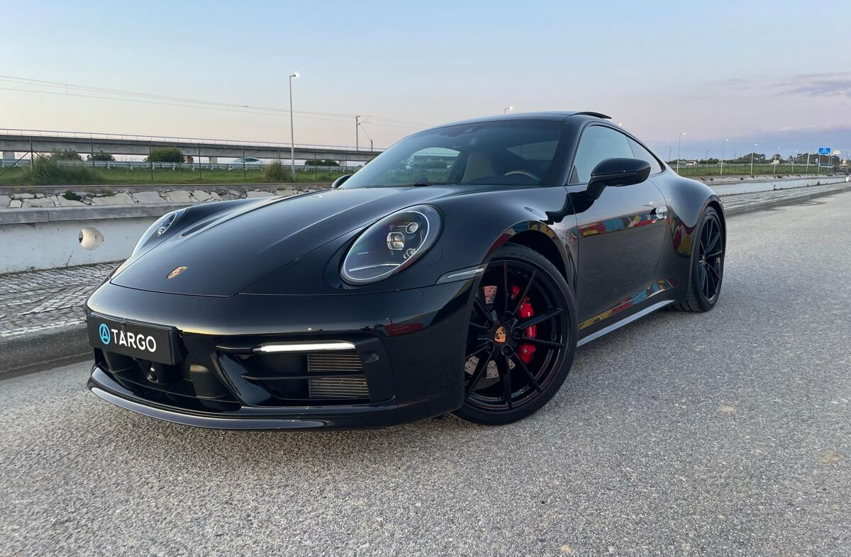PORSCHE 911 Carrera 4S PDK