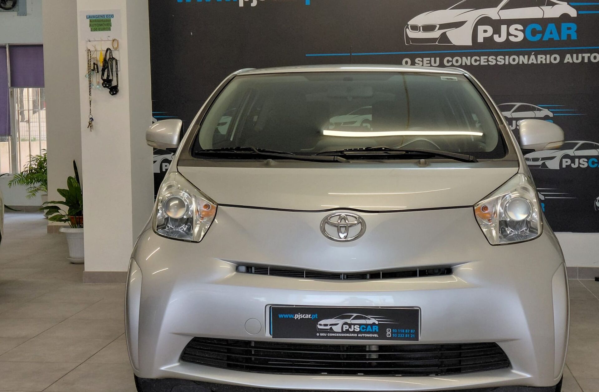 TOYOTA IQ 1.0 VVT-i