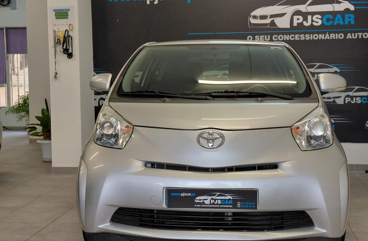 TOYOTA IQ 1.0 VVT-i
