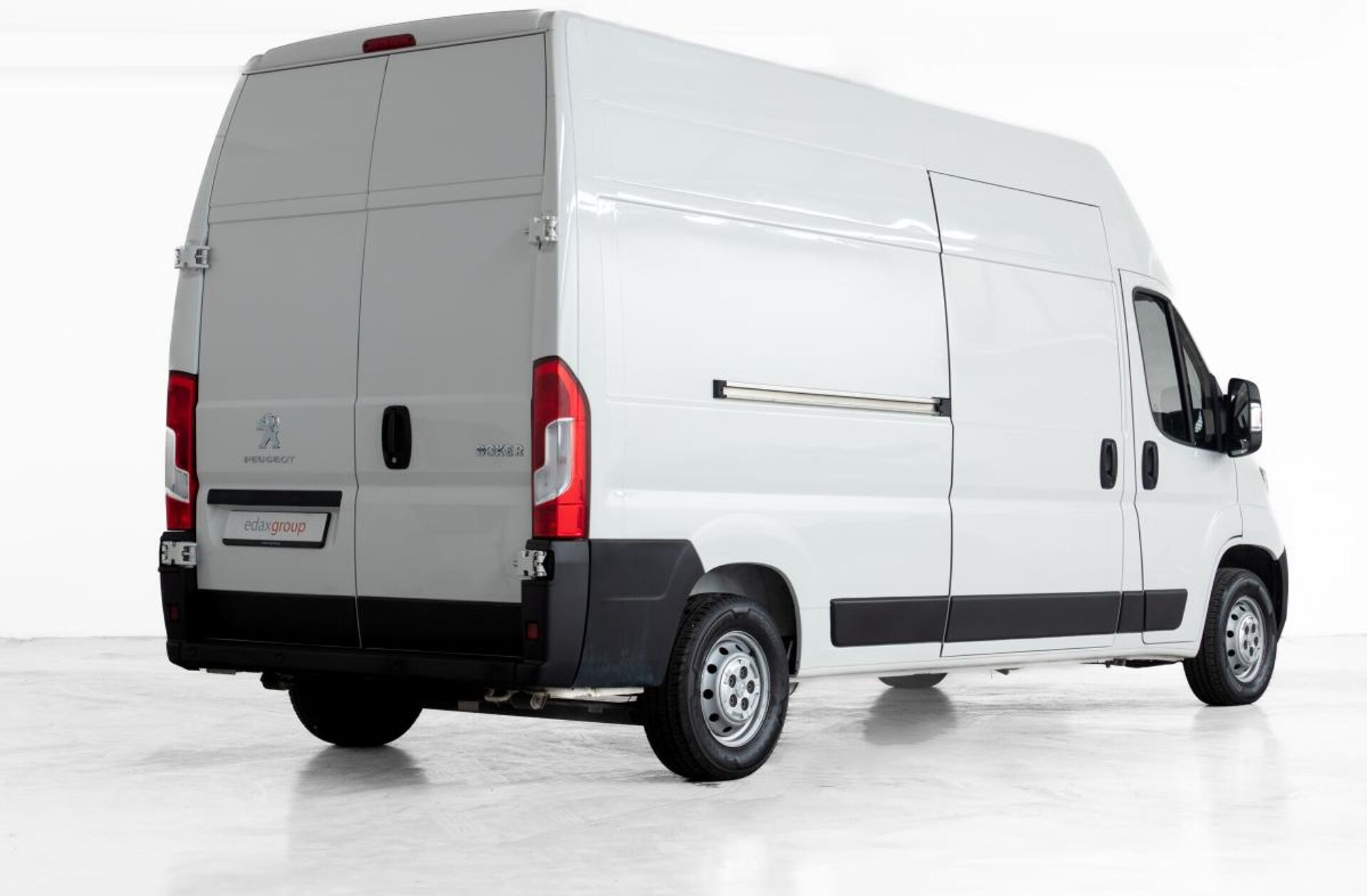 PEUGEOT Boxer 2.2 BlueHDi 335 L2
