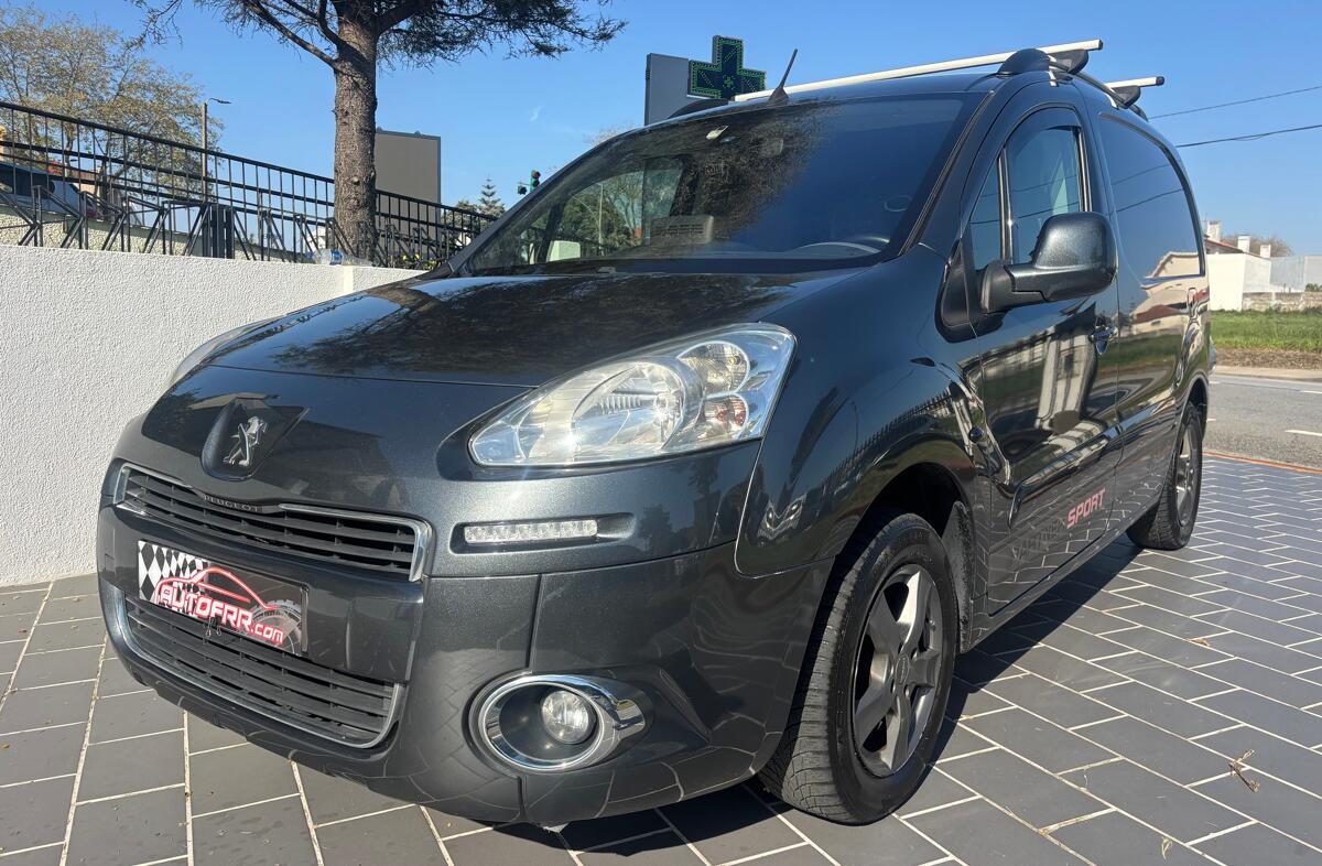 PEUGEOT Partner 1.6 e-HDi Confort 2-Tronic