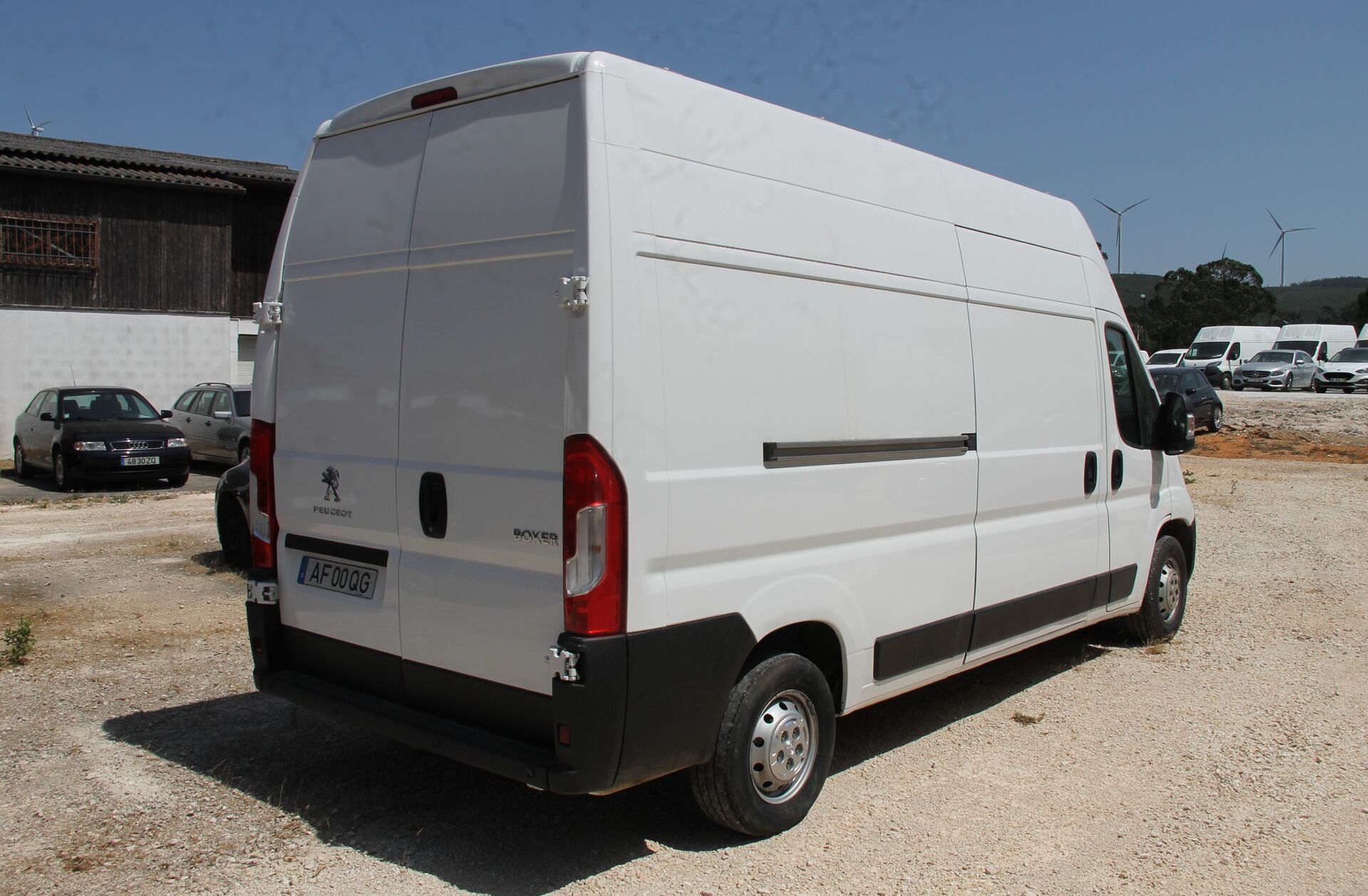 PEUGEOT Boxer 2.2 BlueHDi 330 L1H1 Premium