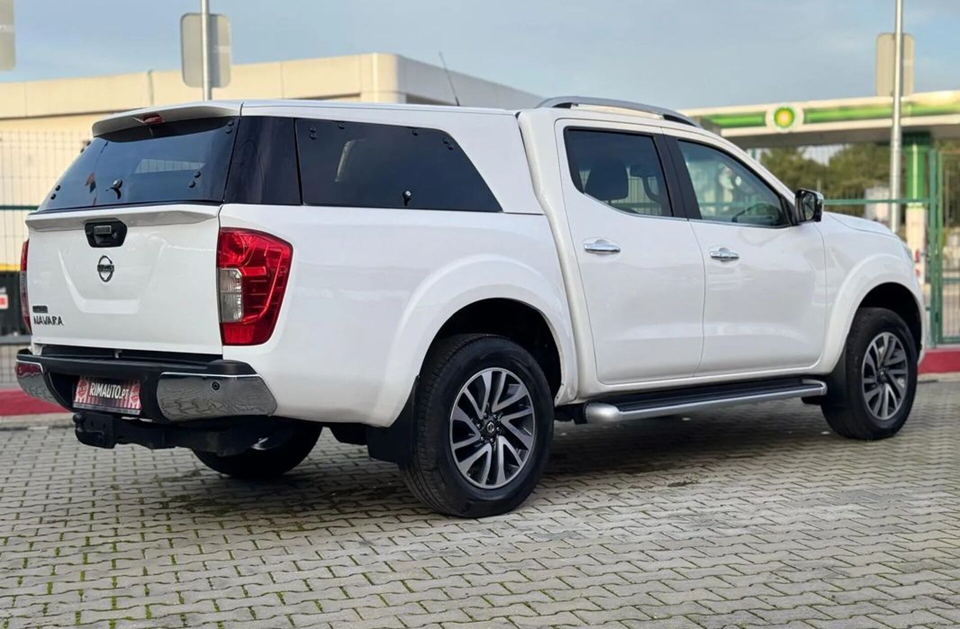 NISSAN Navara 2.3 dCi CD 4WD Tekna AT