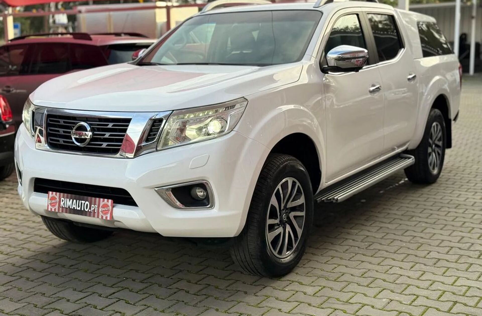NISSAN Navara 2.3 dCi CD 4WD Tekna AT