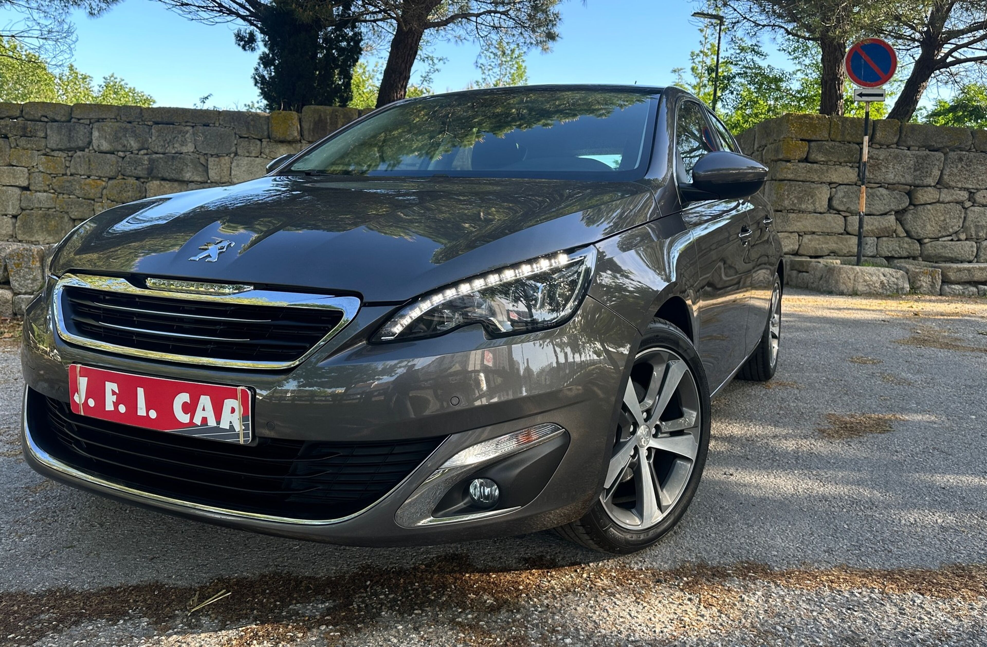 PEUGEOT 308 1.2 PureTech Allure