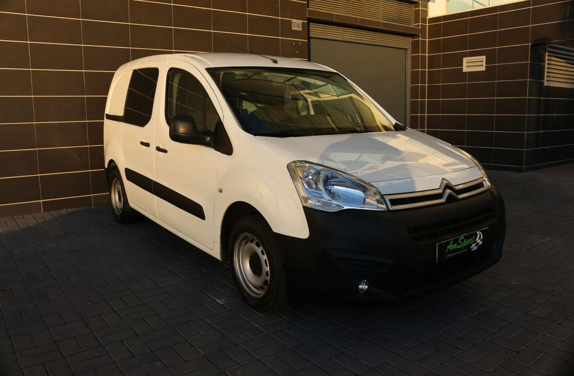 CITROEN Berlingo 1.5 HDI 2 LUGARES