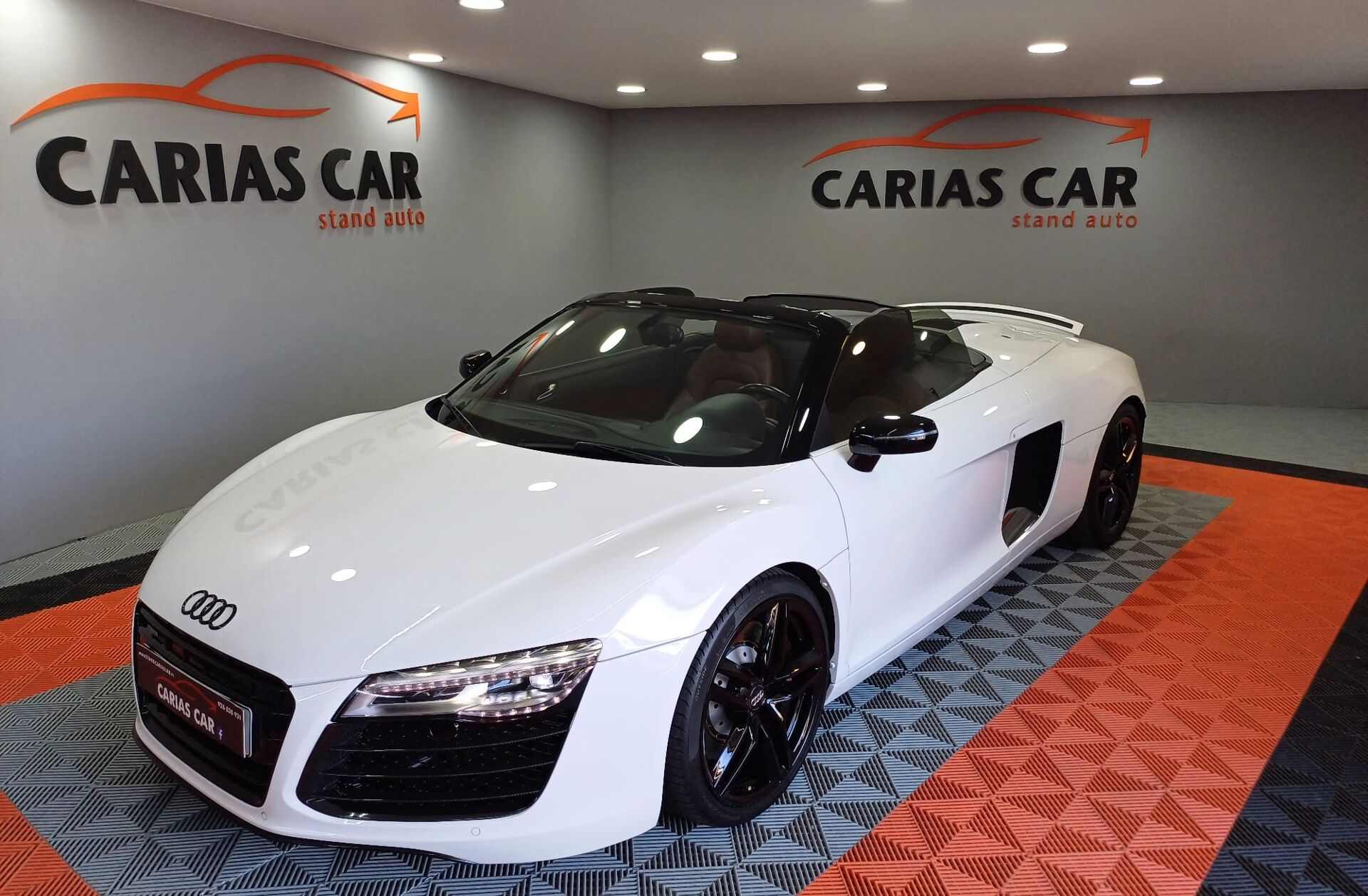 AUDI R8 4.2 FSi V8 quattro R tronic