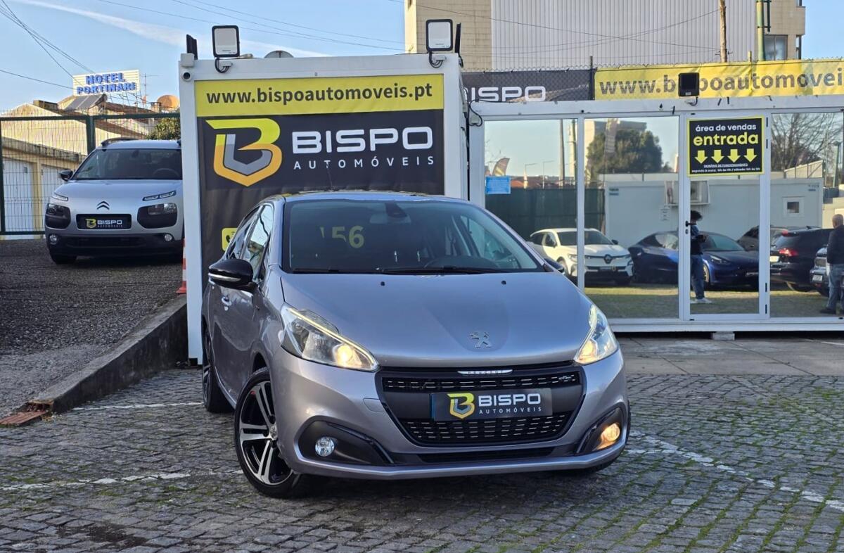 PEUGEOT 208 1.2 PureTech GT Line EAT6