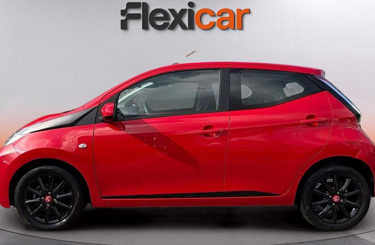 TOYOTA Aygo 1.0 X-Play+X-Touch