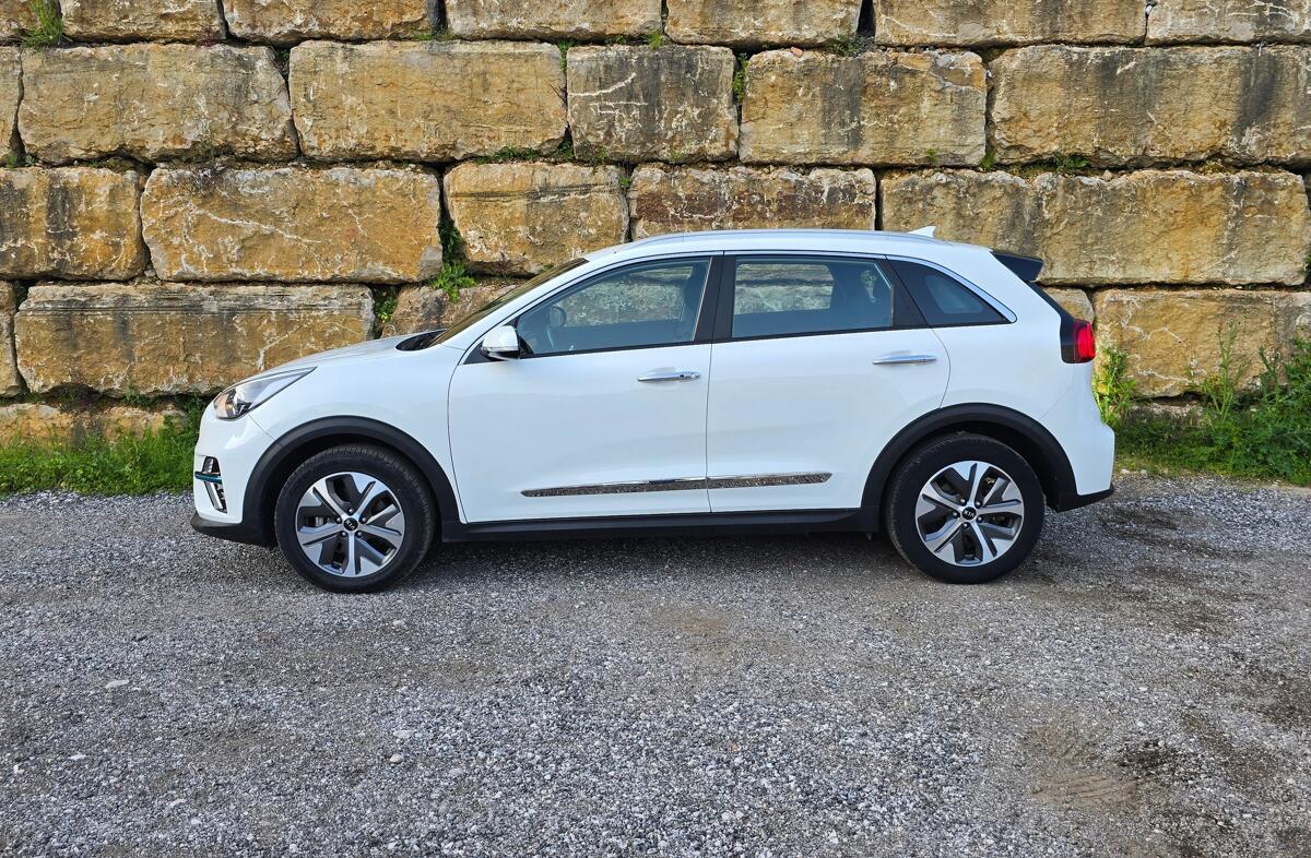 KIA Niro e- EV 64kWh Drive