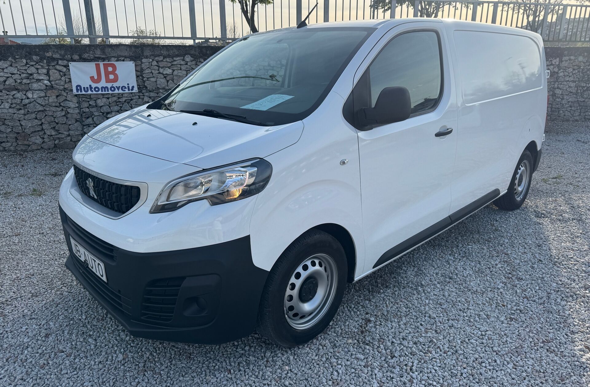 PEUGEOT Expert 1.5 BlueHDi L1H1
