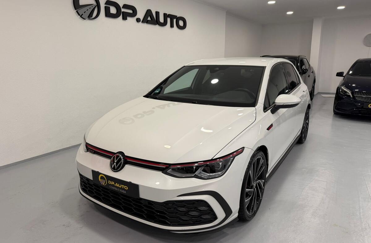 VOLKSWAGEN Golf 1.0 TSI