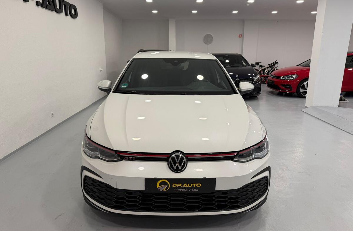 VOLKSWAGEN Golf 1.0 TSI