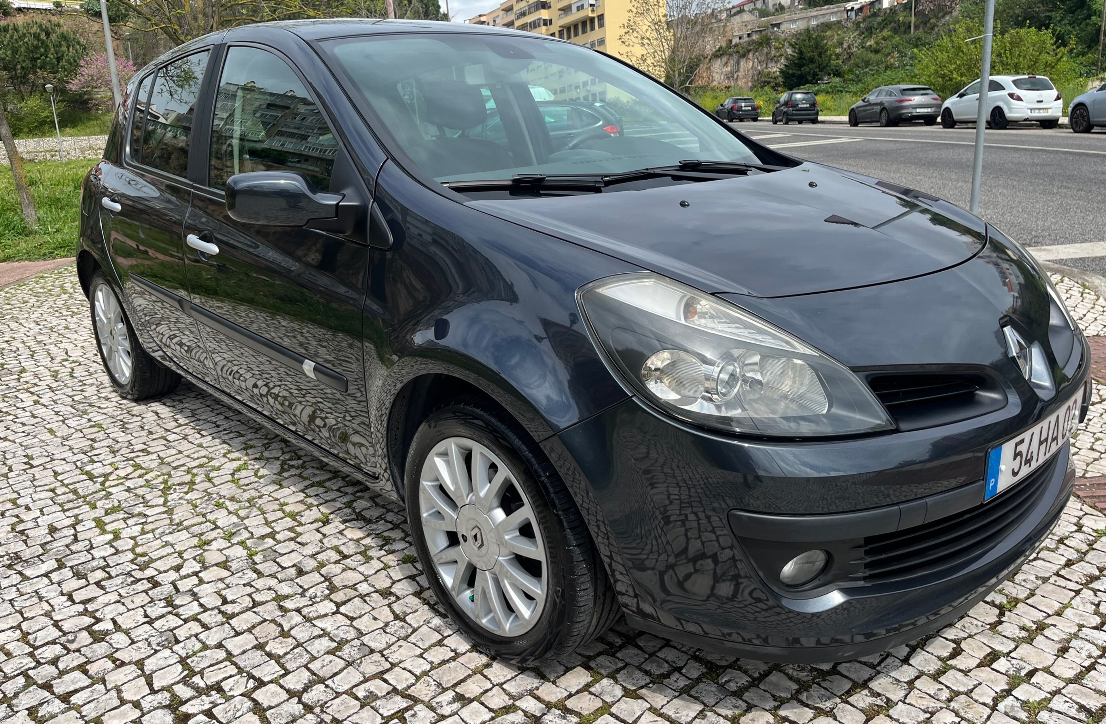 RENAULT Clio 1.2 16V Dynamique