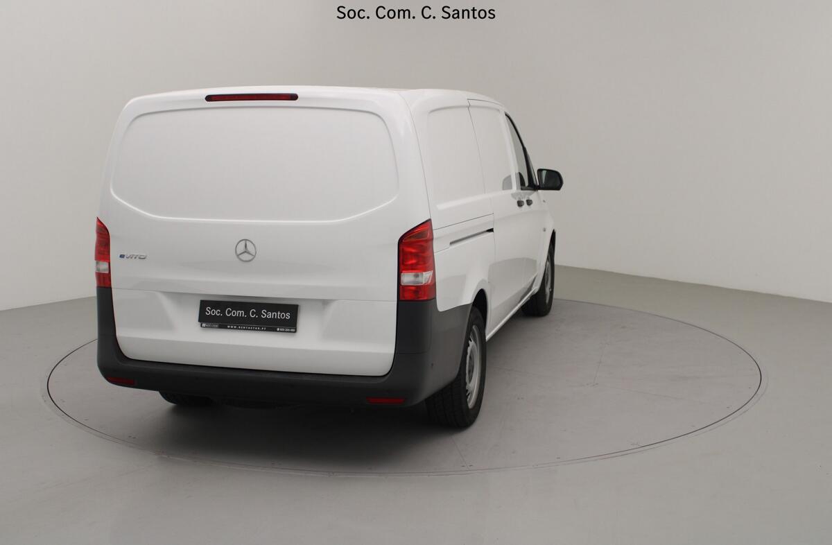 MERCEDES Vito e 111/32