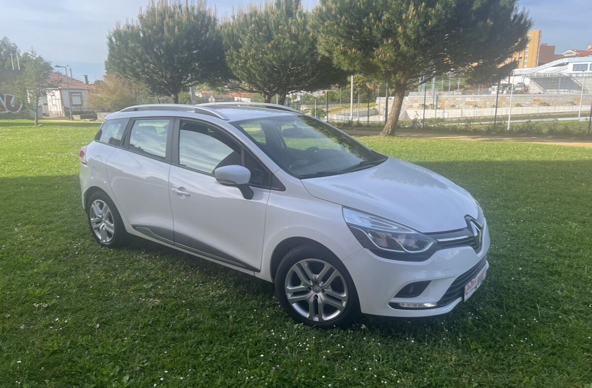 RENAULT Clio 0.9 TCe Limited