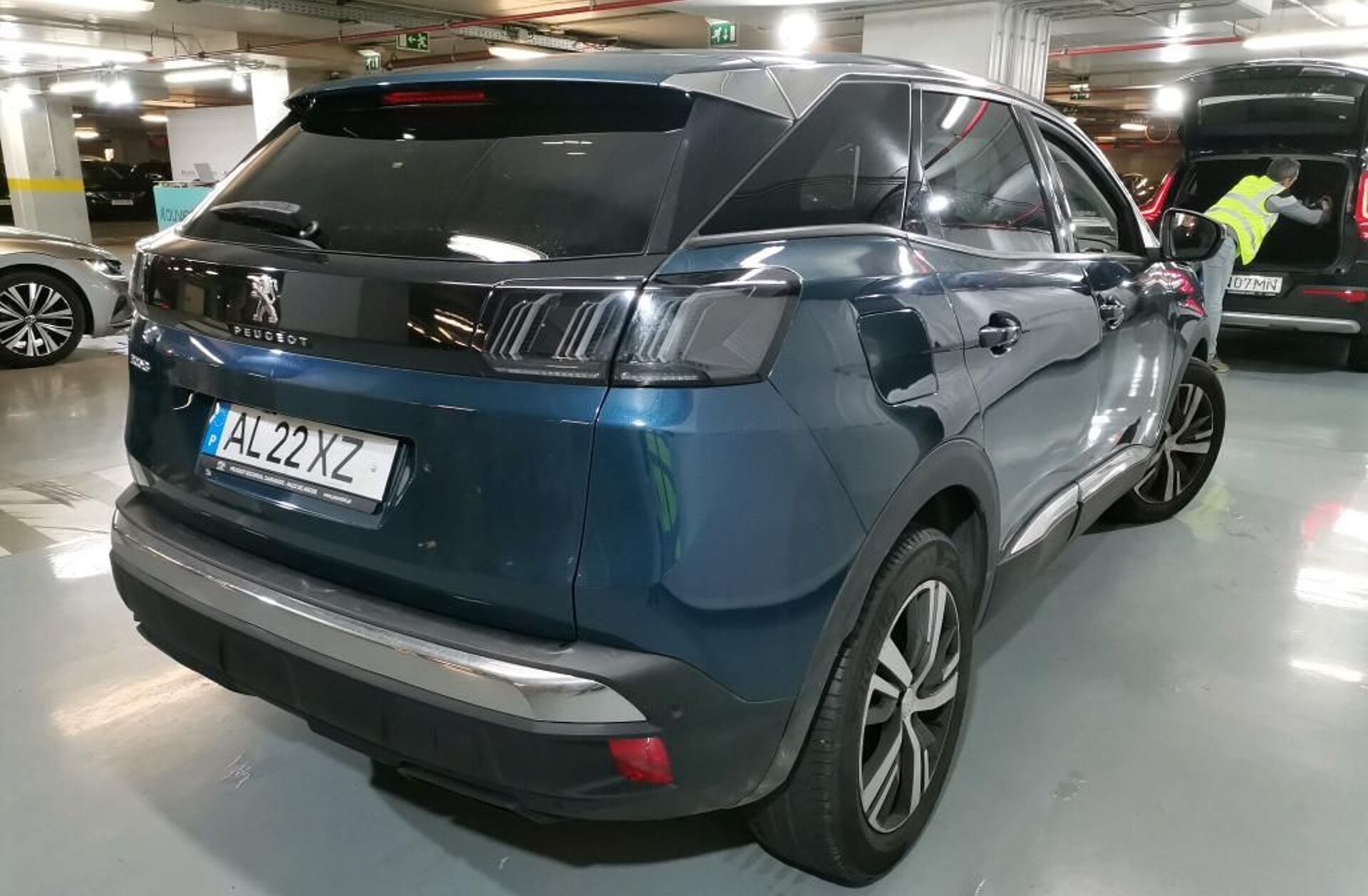 PEUGEOT 3008 1.2 PureTech Allure Pack EAT8