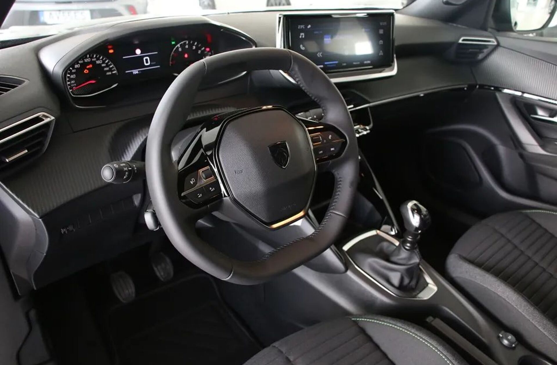 PEUGEOT 2008 1.2 PureTech Style