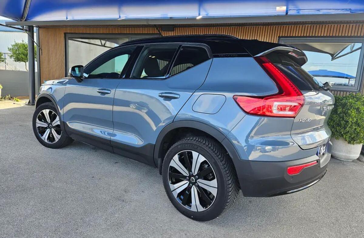 VOLVO XC40 Recharge Plus